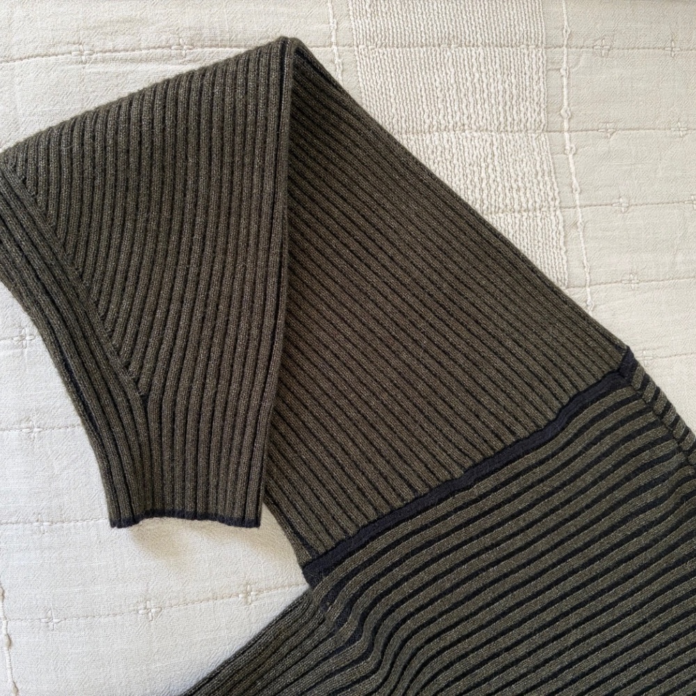 Varley Grand Mock Neck Rib Sweater - Picture 5 of 6